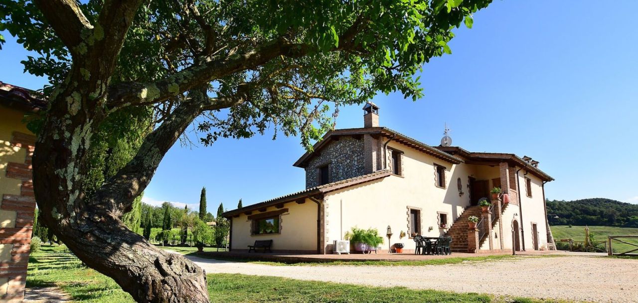 Manor in Narni, Italy, 1 350 m² - picture 5