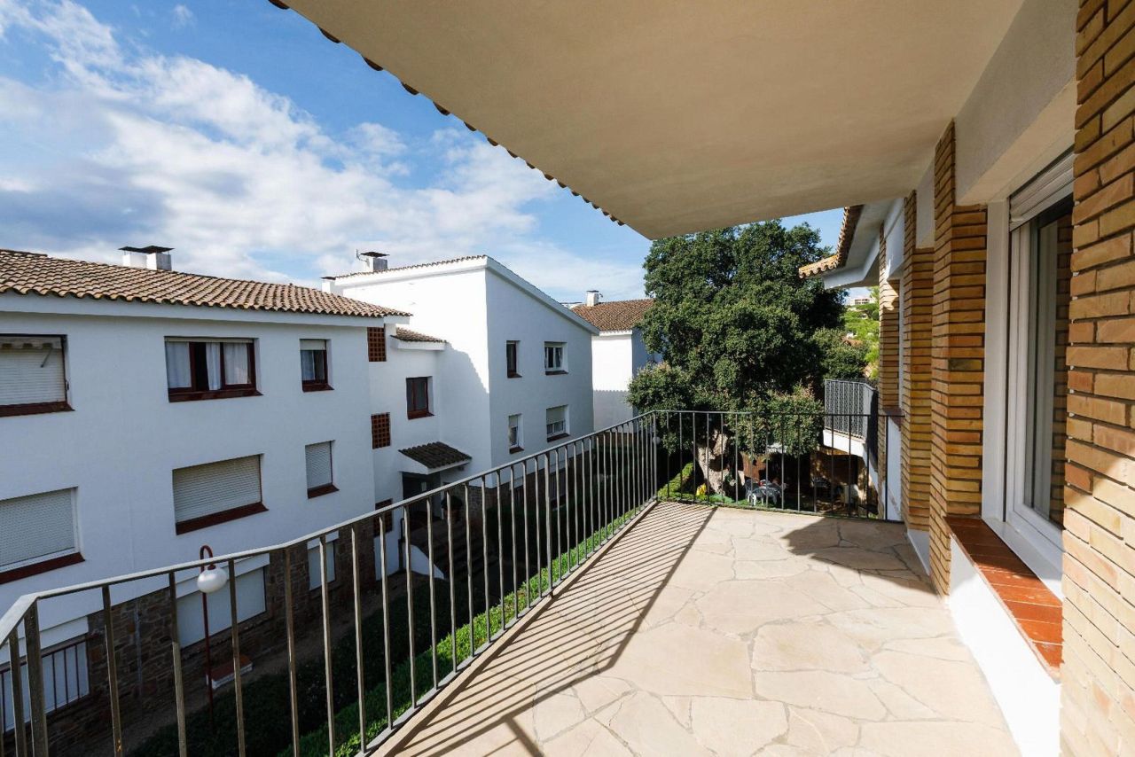 Apartamento en Calella de Palafrugell, España, 85 m² - imagen 1