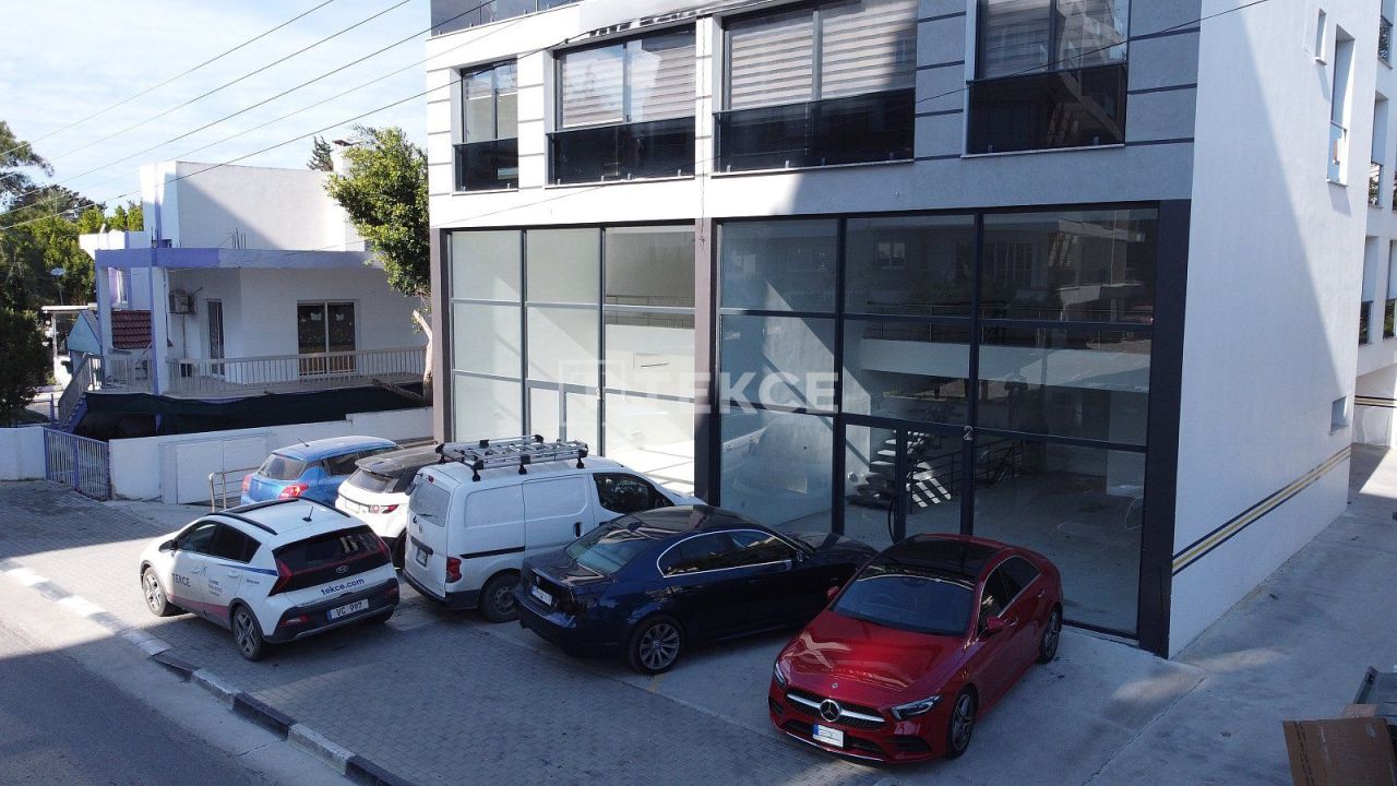 Geschäft in Kyrenia, Zypern, 240 m² - Foto 1