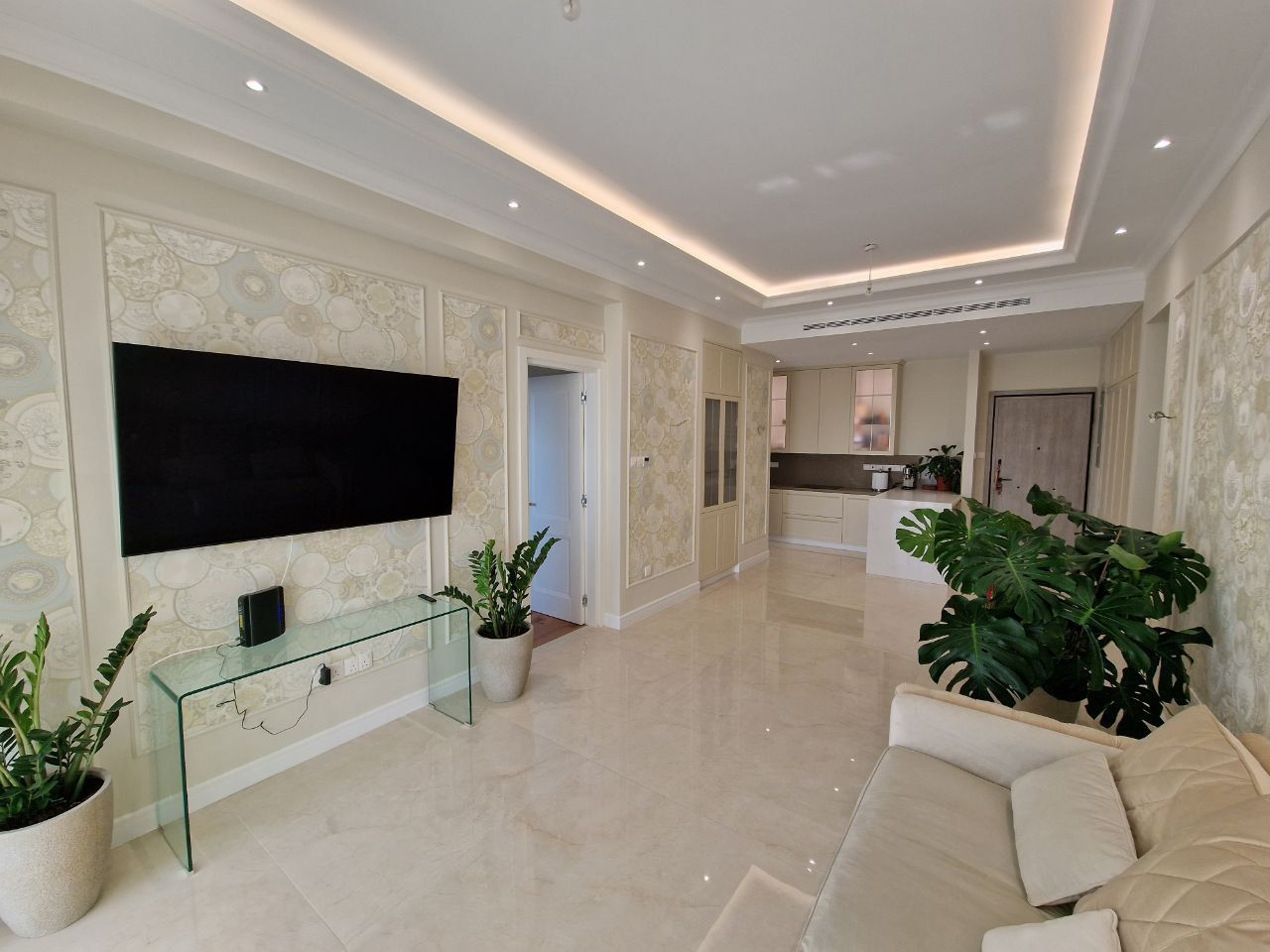 Flat in Germasogeia, Cyprus, 240 m² - picture 3