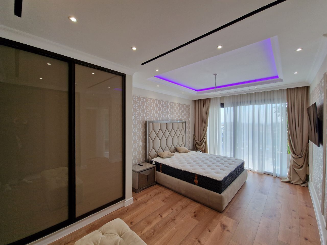 Flat in Germasogeia, Cyprus, 240 m² - picture 9