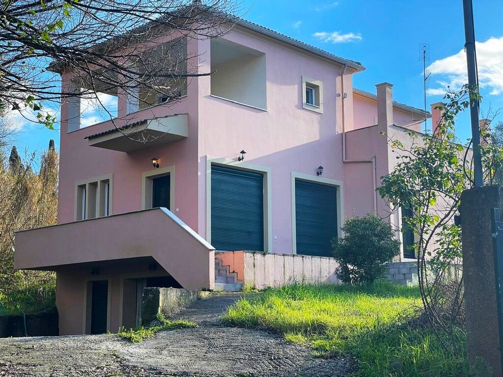 Casa en Corfú, Grecia, 160 m² - imagen 1