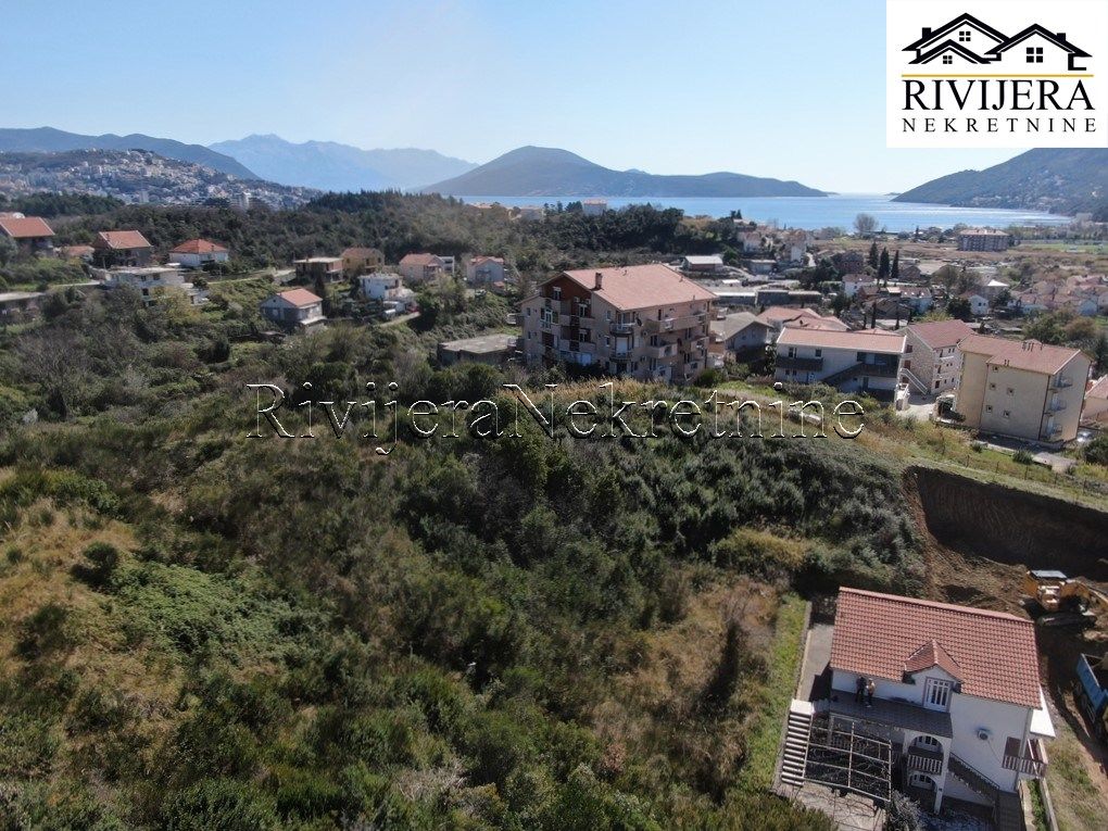 Terreno en Herceg-Novi, Montenegro, 377 m² - imagen 1