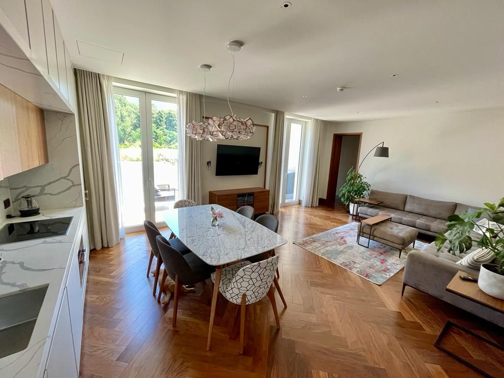 Piso en Tivat, Montenegro, 146 m² - imagen 3