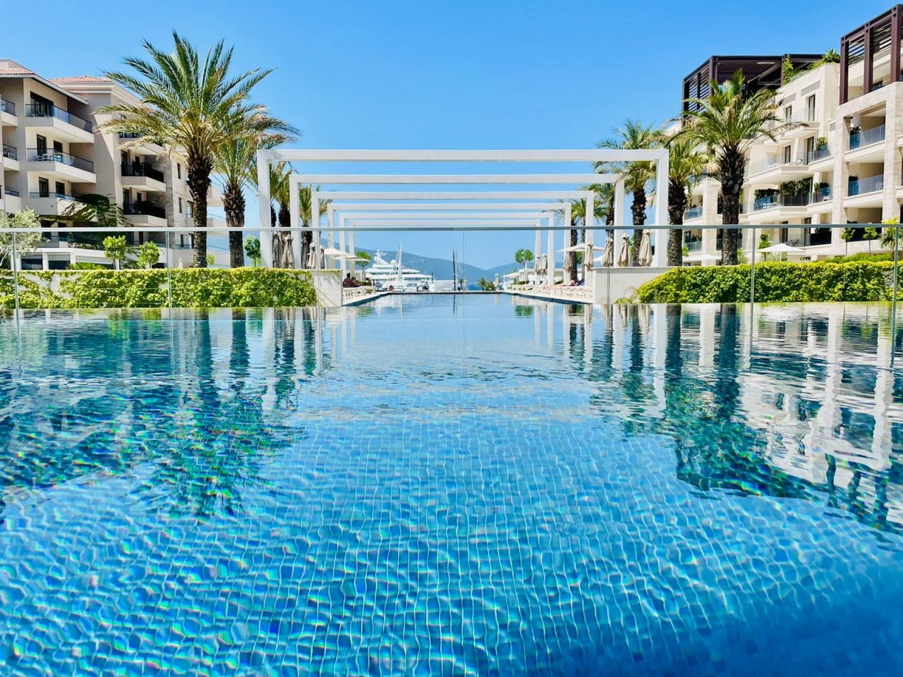 Piso en Tivat, Montenegro, 146 m² - imagen 18