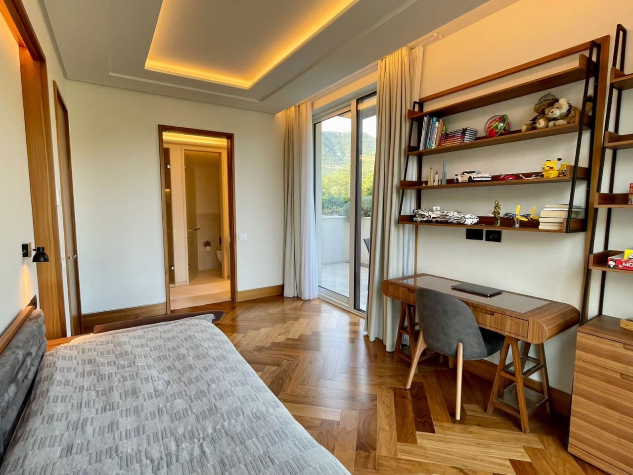 Piso en Tivat, Montenegro, 146 m² - imagen 12