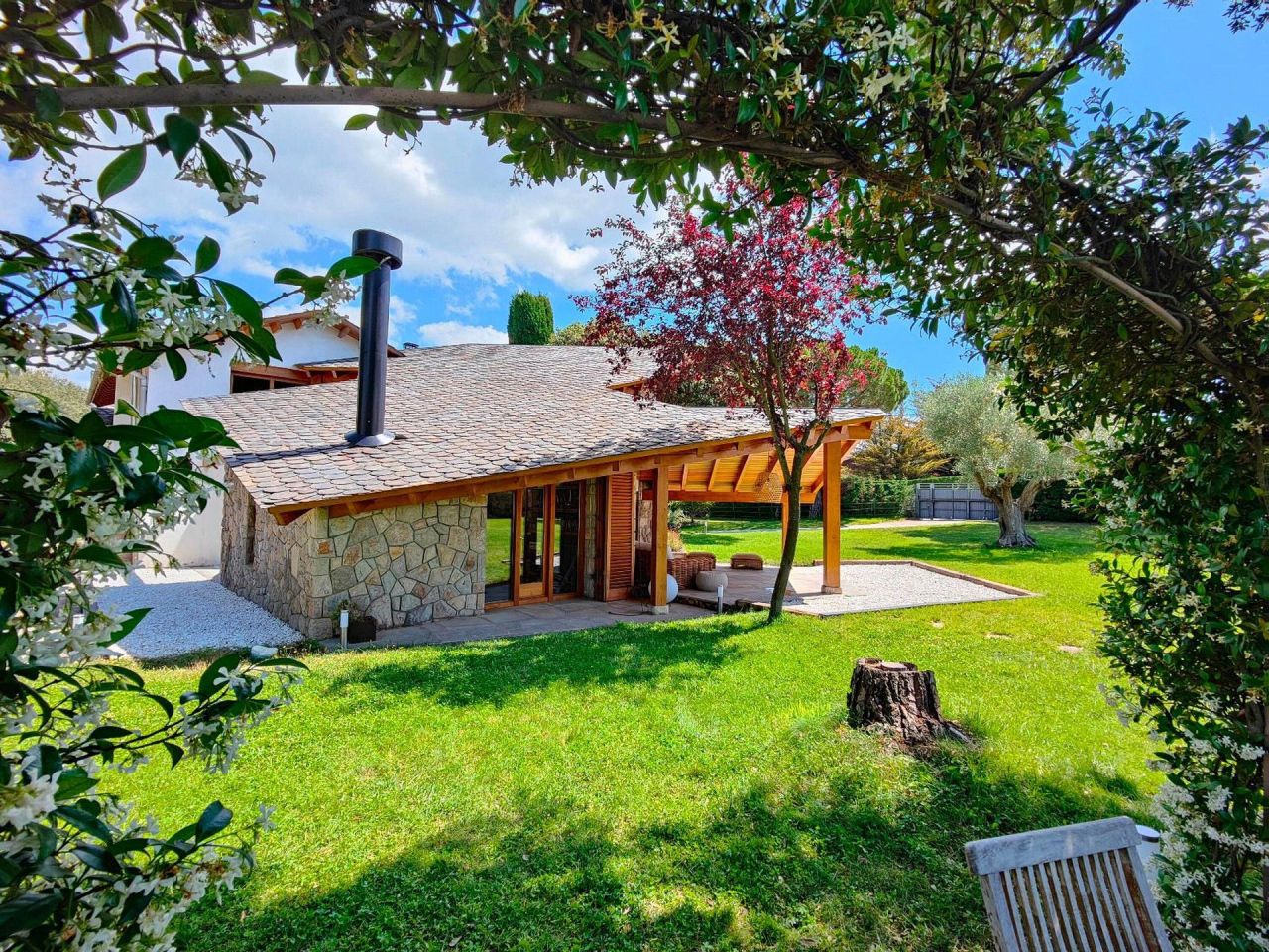 Maison à Barcelone, Espagne, 550 m² - image 1