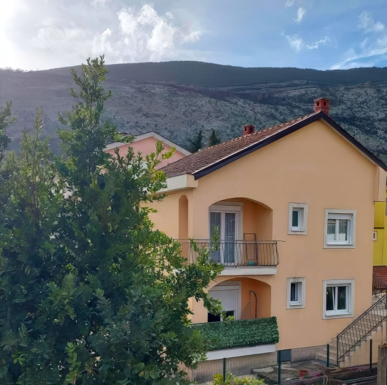 Haus in Herceg-Novi, Montenegro, 187 m² - Foto 1