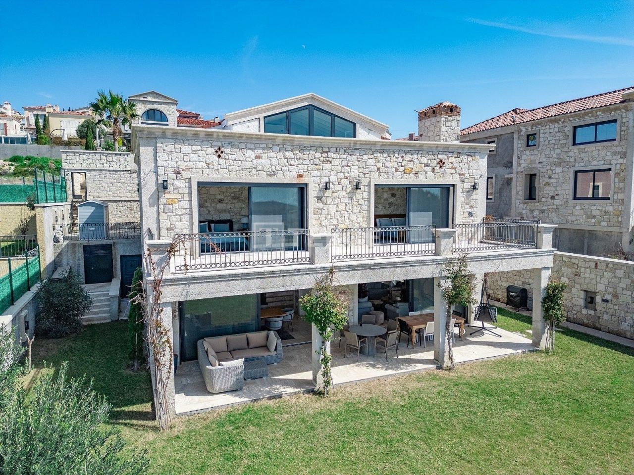 Villa in Cesme, Turkey, 400 m² - picture 15