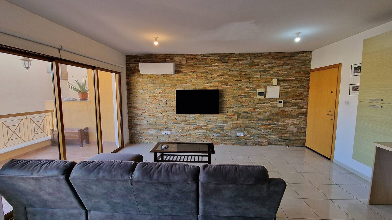 Wohnung in Larnaka, Zypern, 87 m² - Foto 1