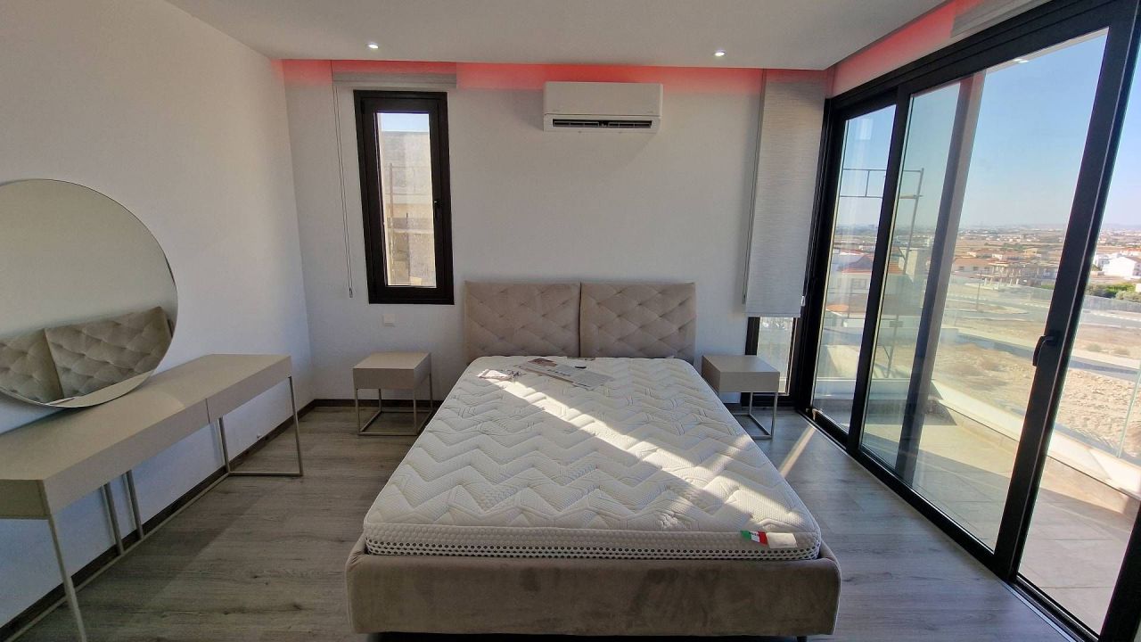 Casa en Lárnaca, Chipre, 250 m² - imagen 11