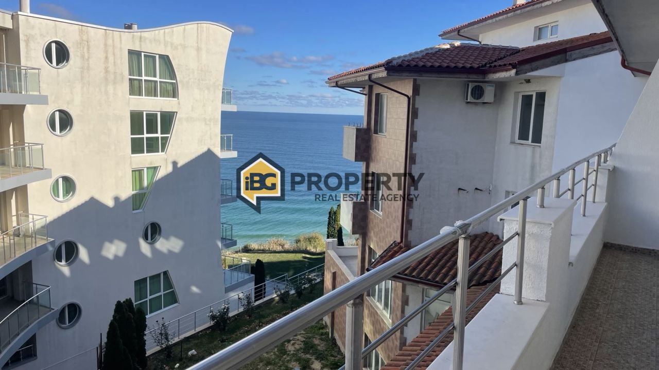 Appartement à Byala, Bulgarie, 84 m² - image 1