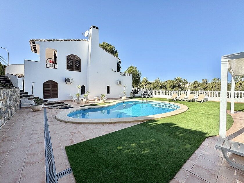 Villa en Orihuela Costa, España, 150 m² - imagen 1