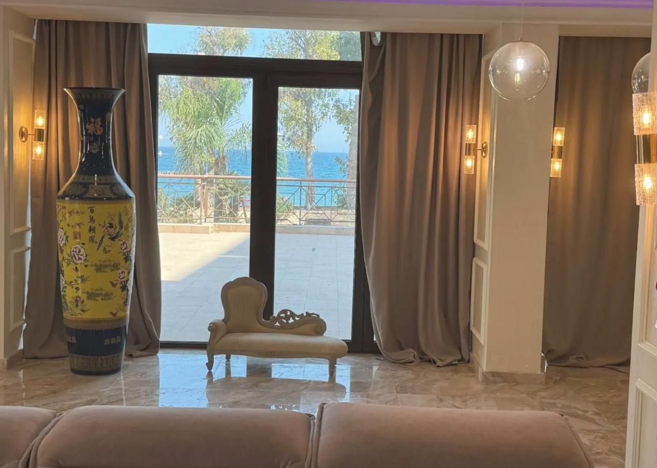 Appartement à Germasogeia, Chypre, 600 m² - image 1