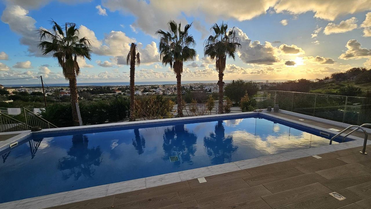 House in Paphos, Cyprus, 329 m² - picture 2