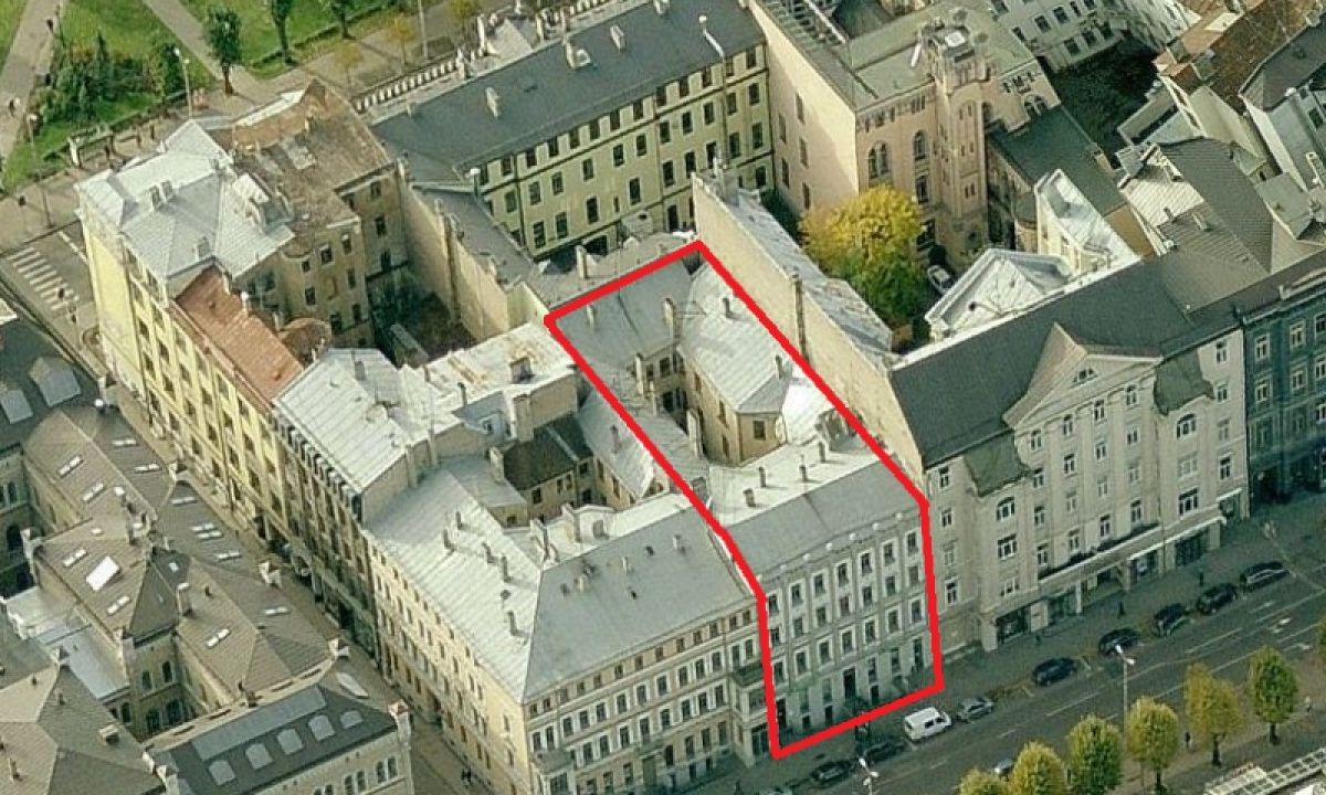 Maison de rapport à Riga, Lettonie, 2 451 m² - image 1