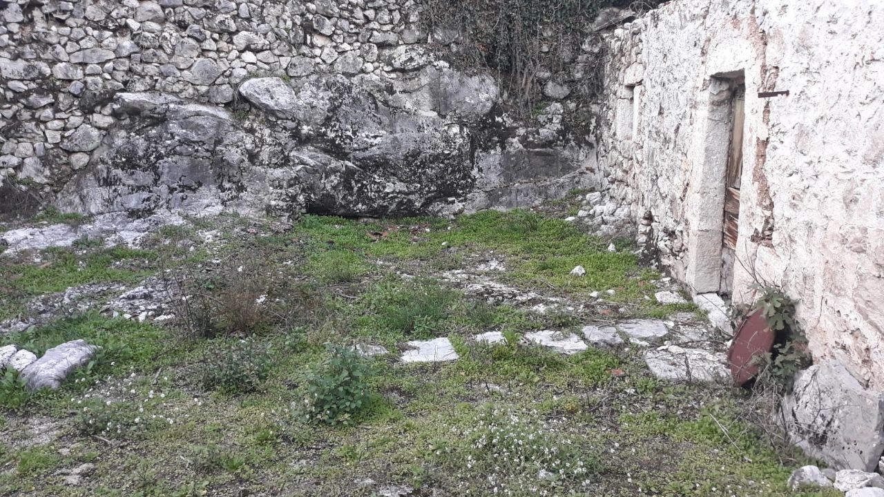 Casa da ristrutturare a Cettigne, Montenegro, 100 m² - foto 7