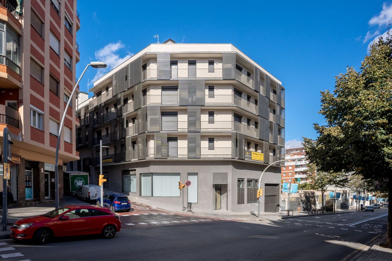 Apartment in Barcelona, Spain, 112 m² - picture 1