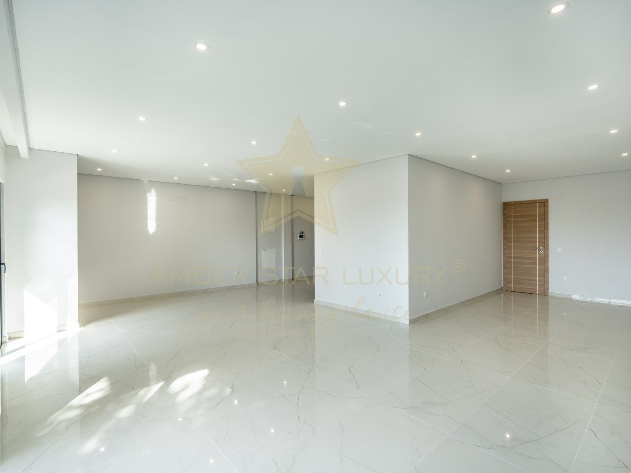 Apartamento en Faro, Portugal, 264 m² - imagen 3