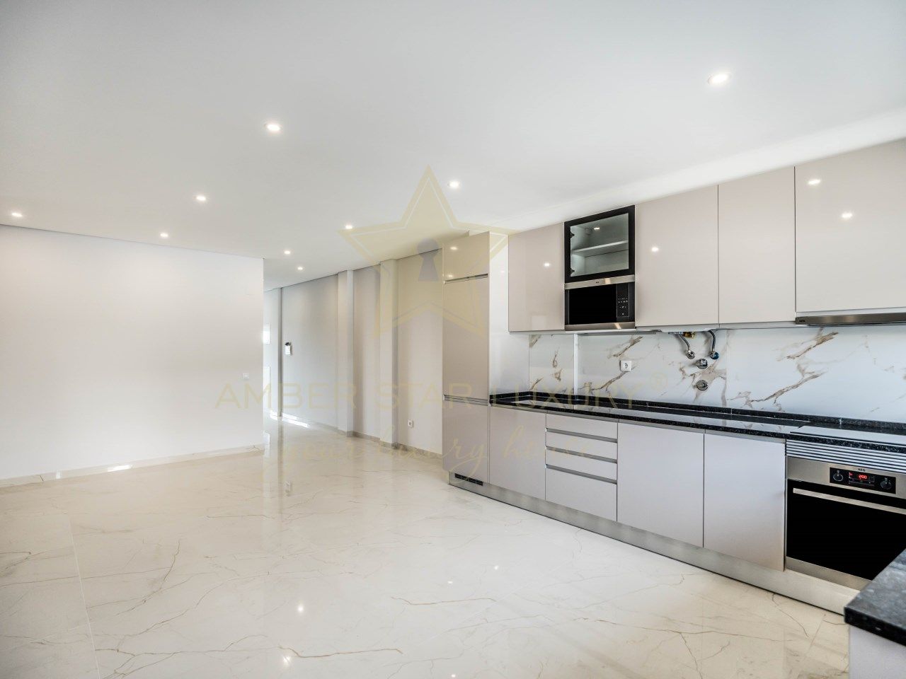 Apartamento en Faro, Portugal, 264 m² - imagen 2