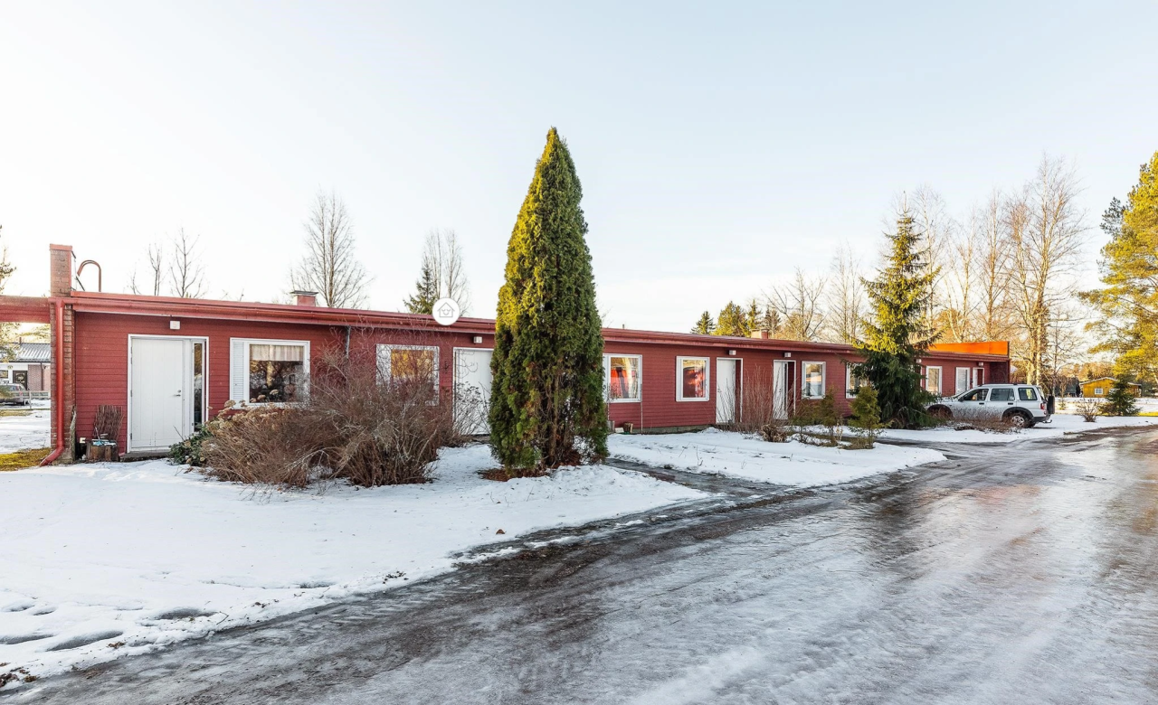 Casa adosada en Salo, Finlandia, 34 m² - imagen 1
