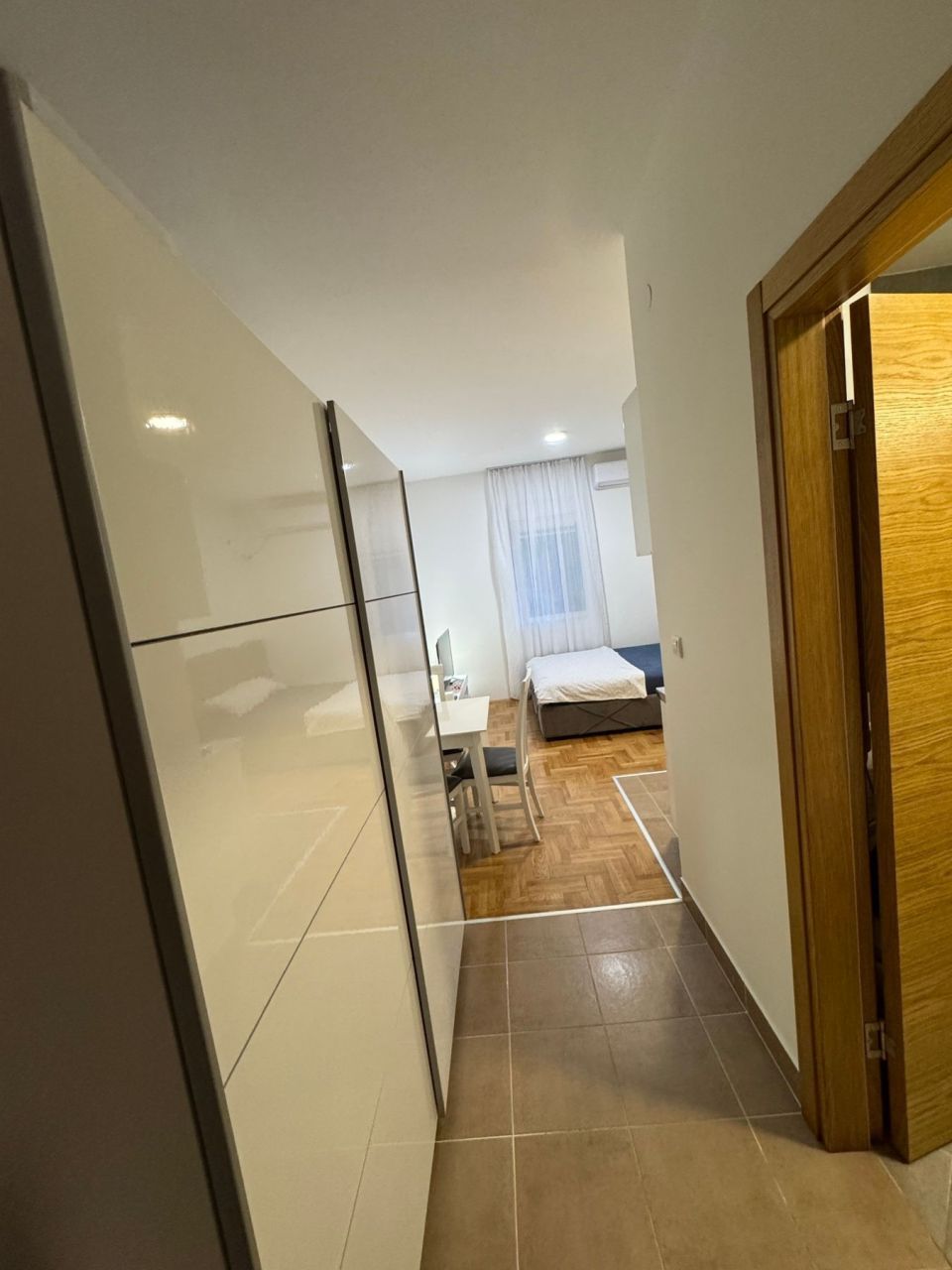 Estudio en Tivat, Montenegro, 26 m² - imagen 4