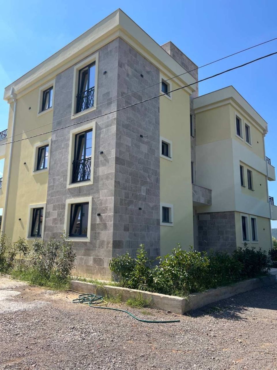 Apartamento en Tivat, Montenegro, 407 m² - imagen 1