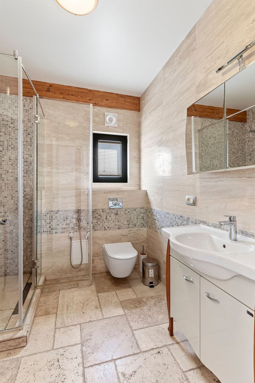 House in Tivat, Montenegro, 220 m² - picture 6