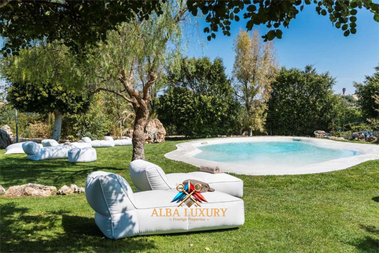 Villa in Syrakus, Italien, 4 000 m² - Foto 1