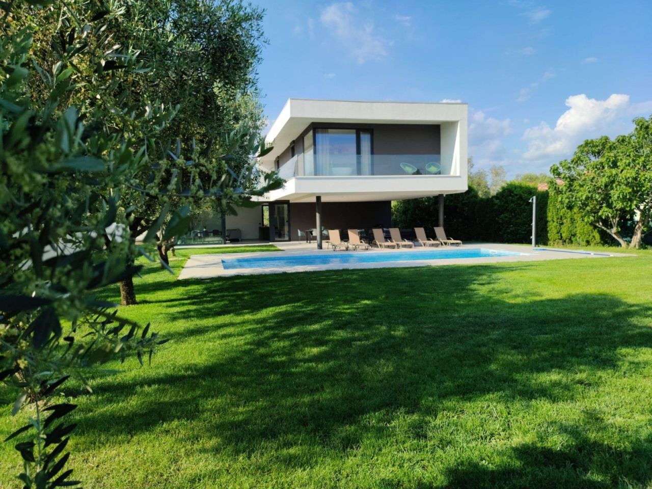 Haus in Peroj, Kroatien, 282.89 m² - Foto 1