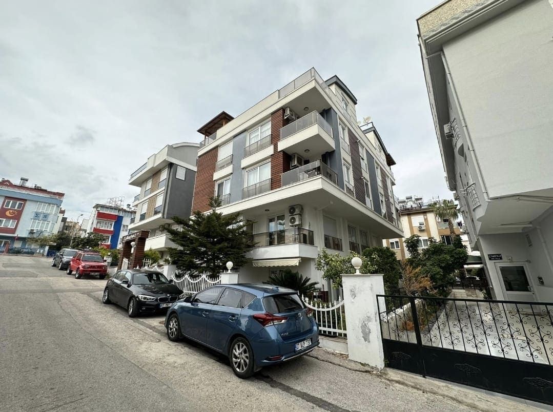 Flat in Antalya, Turkey, 120 m² - picture 1