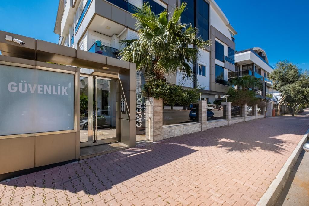 Flat in Antalya, Turkey, 70 m² - picture 1