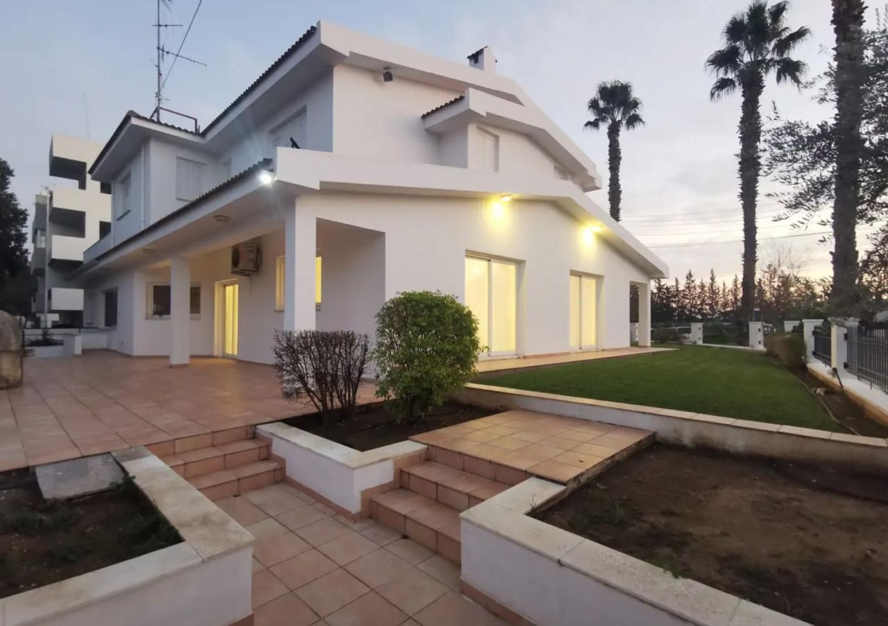 Maison à Nicosie, Chypre, 650 m² - image 1
