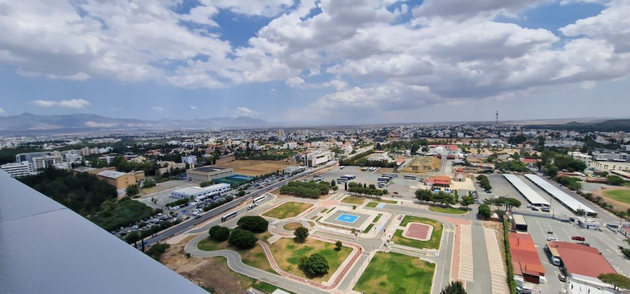 Bureau à Nicosie, Chypre, 425 m² - image 1
