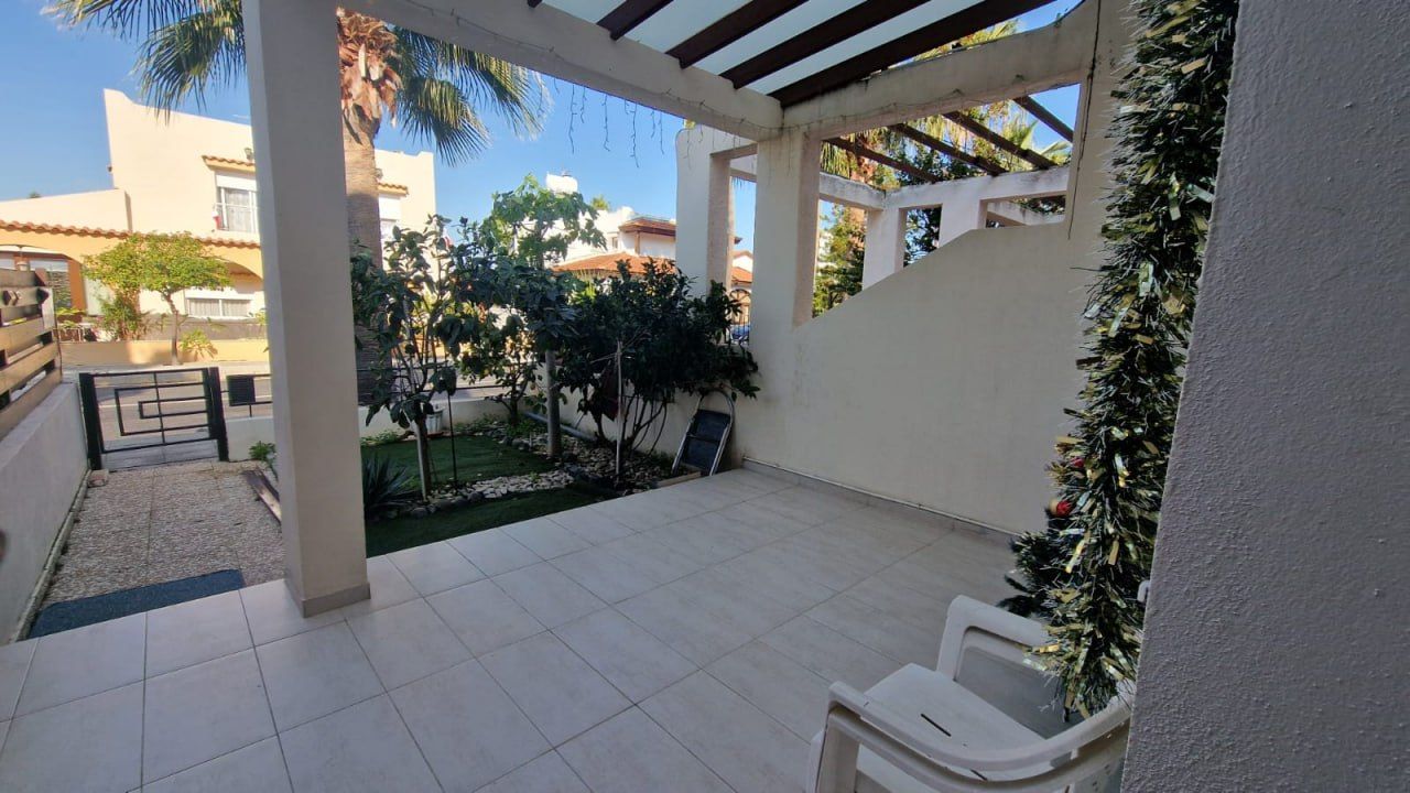 Wohnung in Larnaka, Zypern, 97 m² - Foto 1