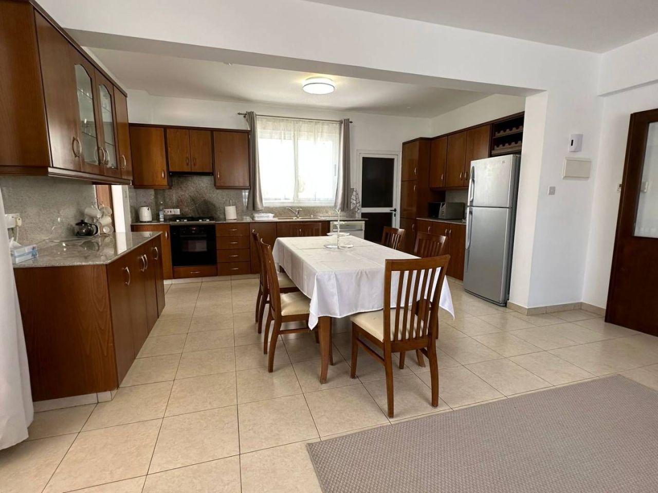 Casa en Lárnaca, Chipre, 255 m² - imagen 8