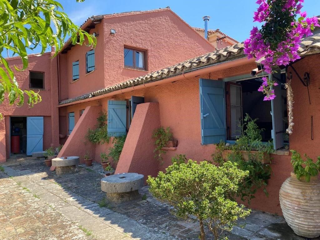 Haus in Korfu, Griechenland, 200 m² - Foto 1