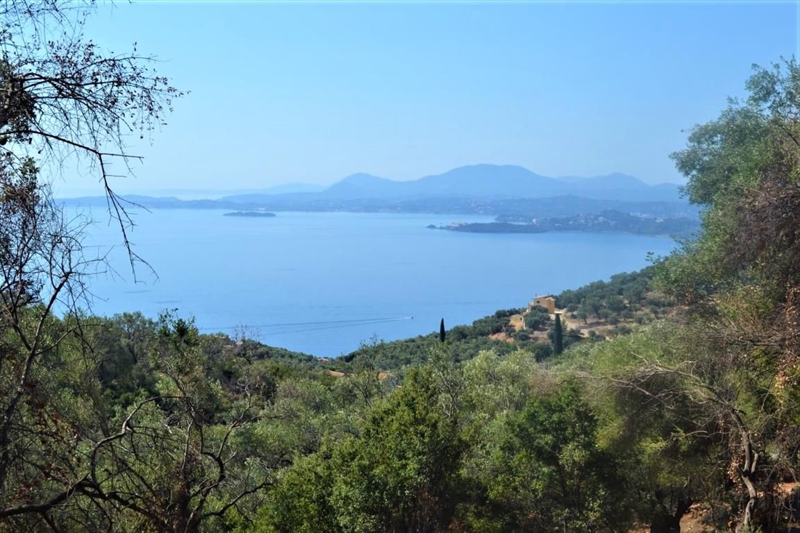 Terreno en Corfú, Grecia, 2 500 m² - imagen 1