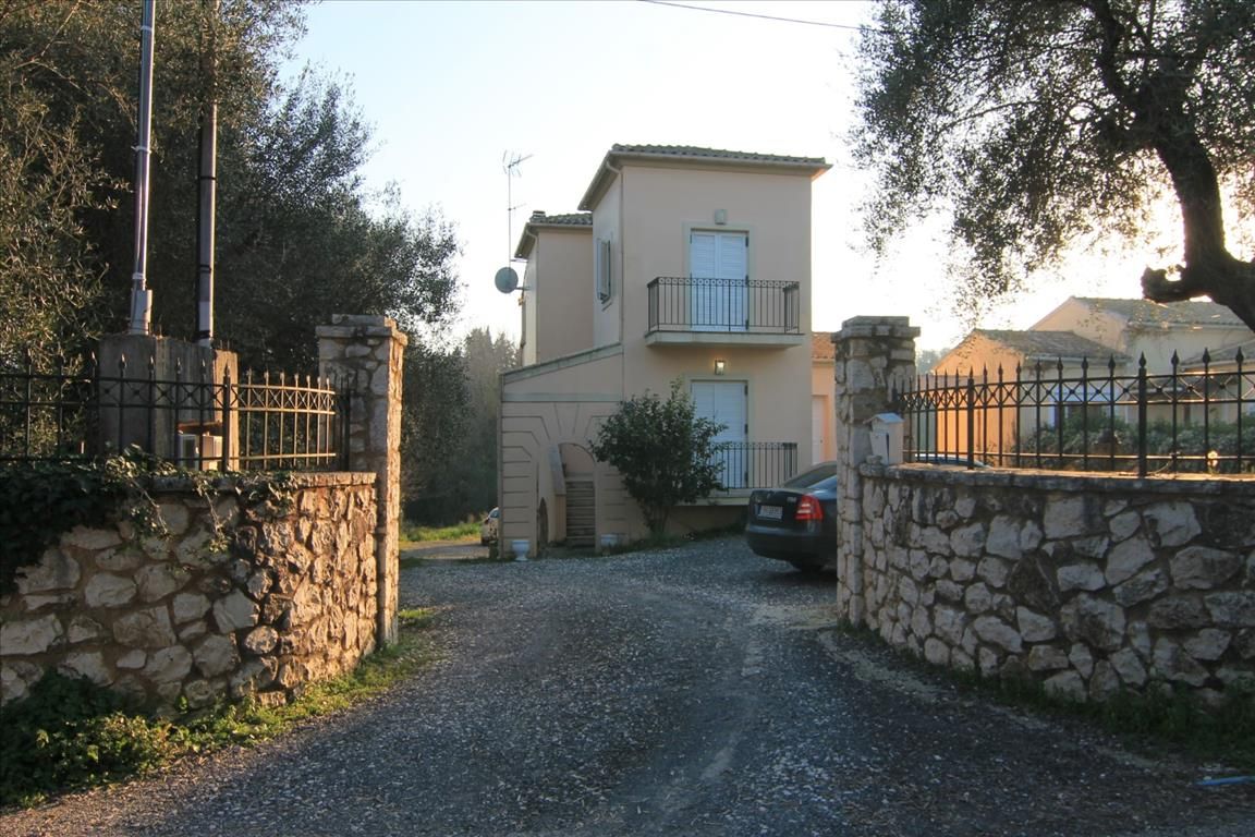 House in Corfu, Greece, 209 m² - picture 1