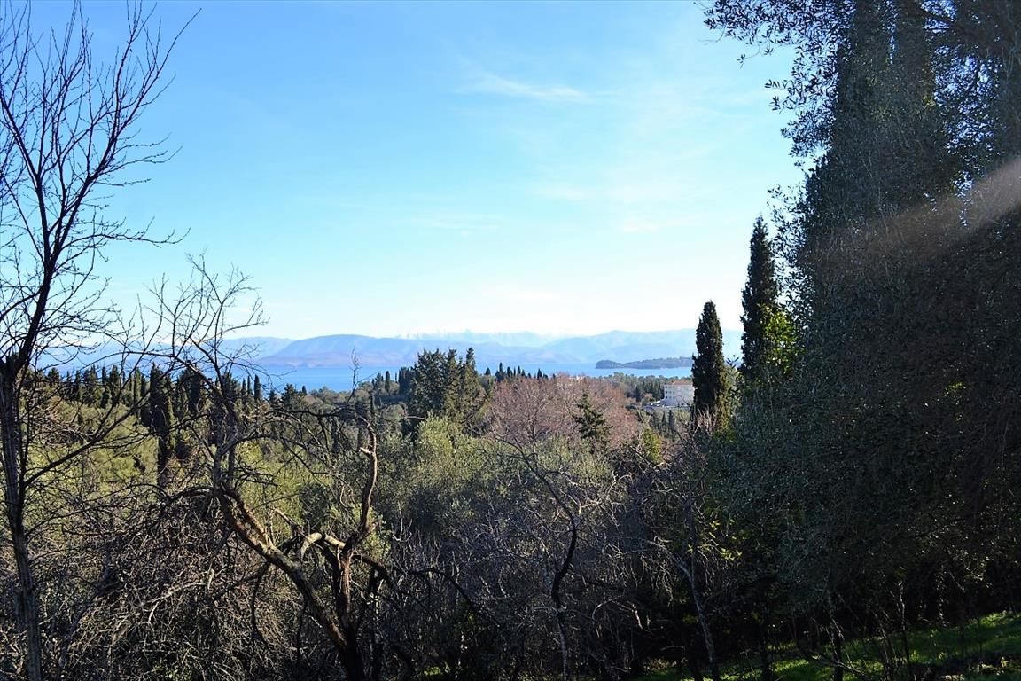 Land in Corfu, Greece, 2 000 m² - picture 1