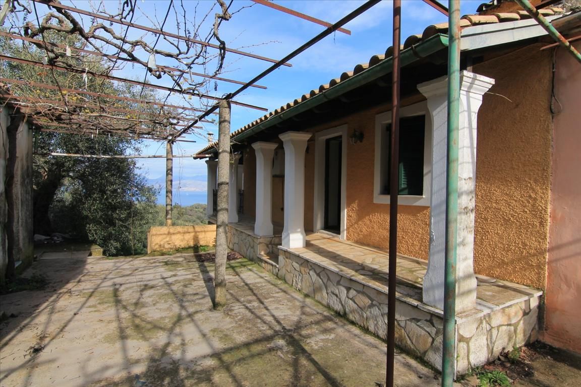 House in Corfu, Greece, 130 m² - picture 1