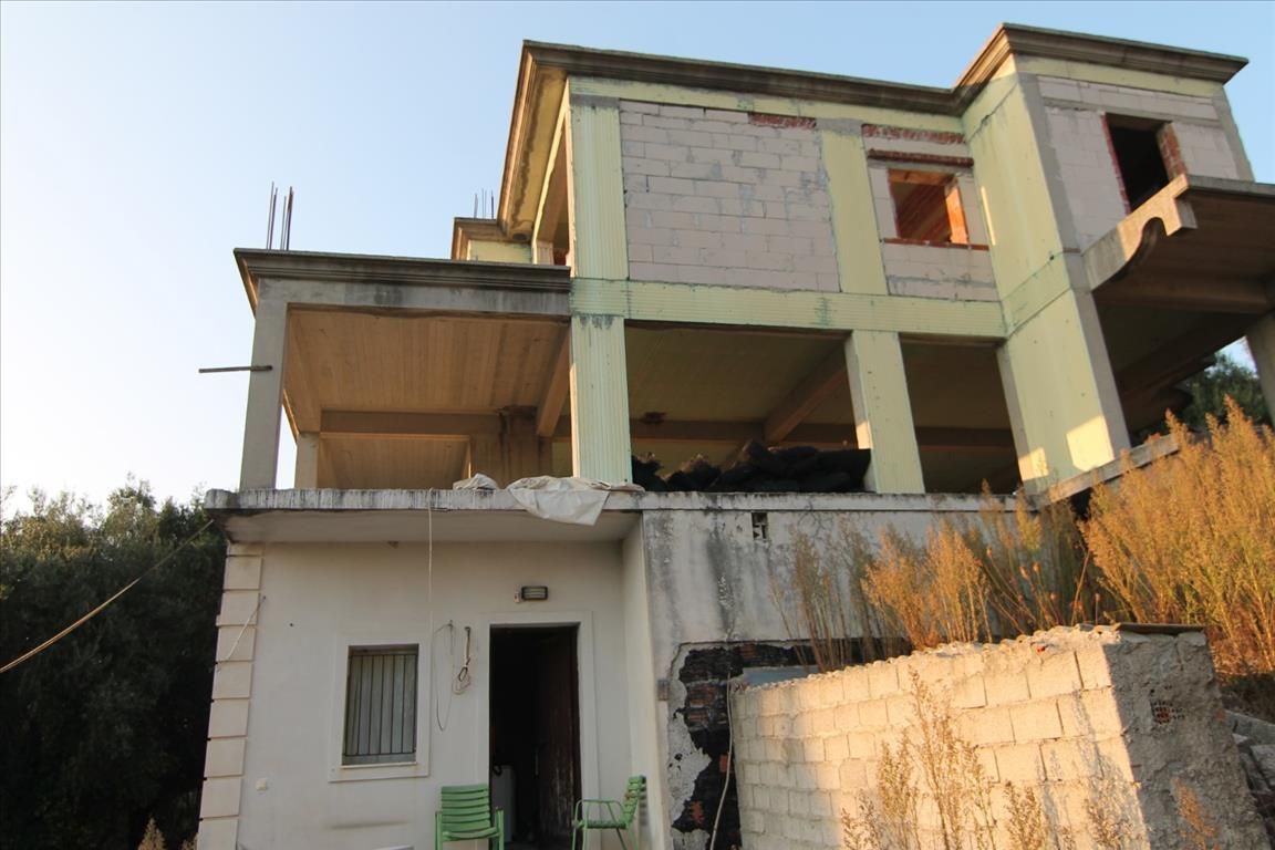 House in Corfu, Greece, 250 m² - picture 1