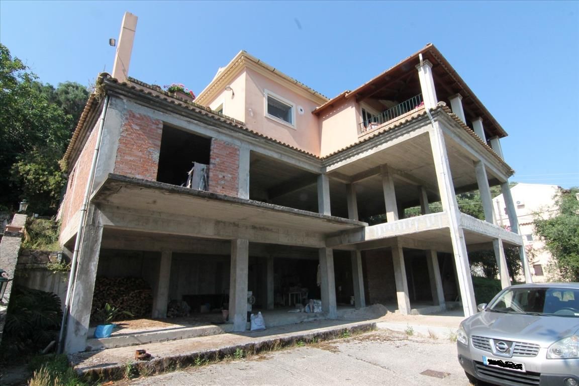Haus in Korfu, Griechenland, 380 m² - Foto 1