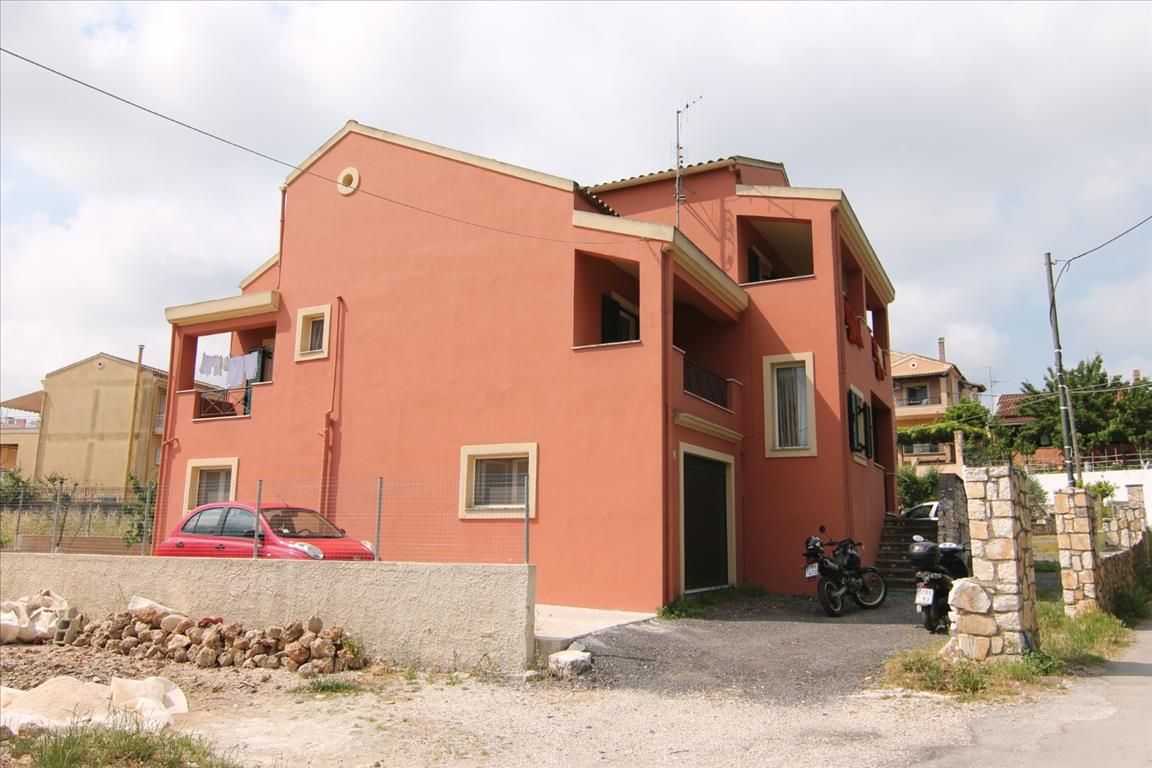Maison à Corfou, Grèce, 204 m² - image 1
