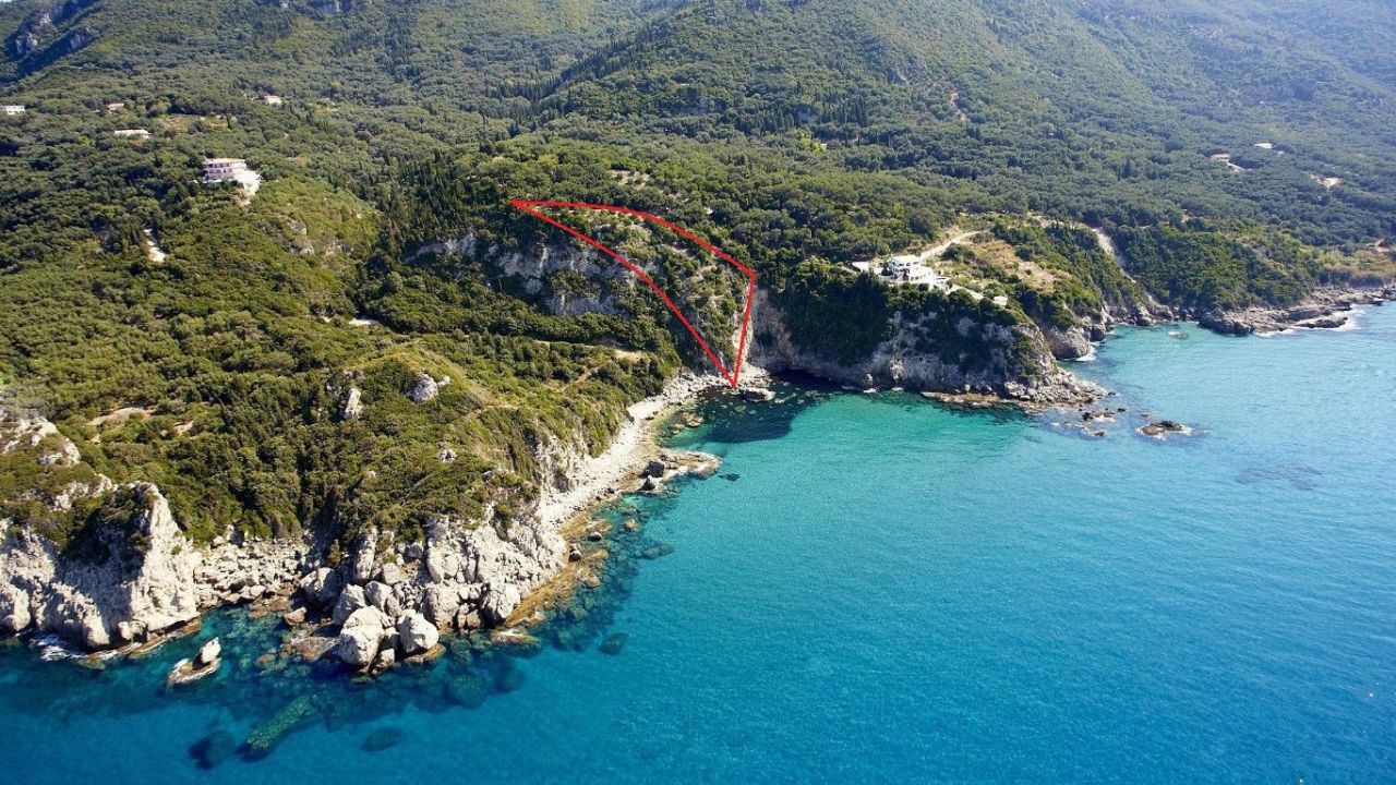 Terrain à Corfou, Grèce, 8 138 m² - image 1