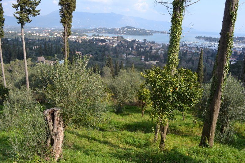 Terrain à Corfou, Grèce, 2 050 m² - image 1