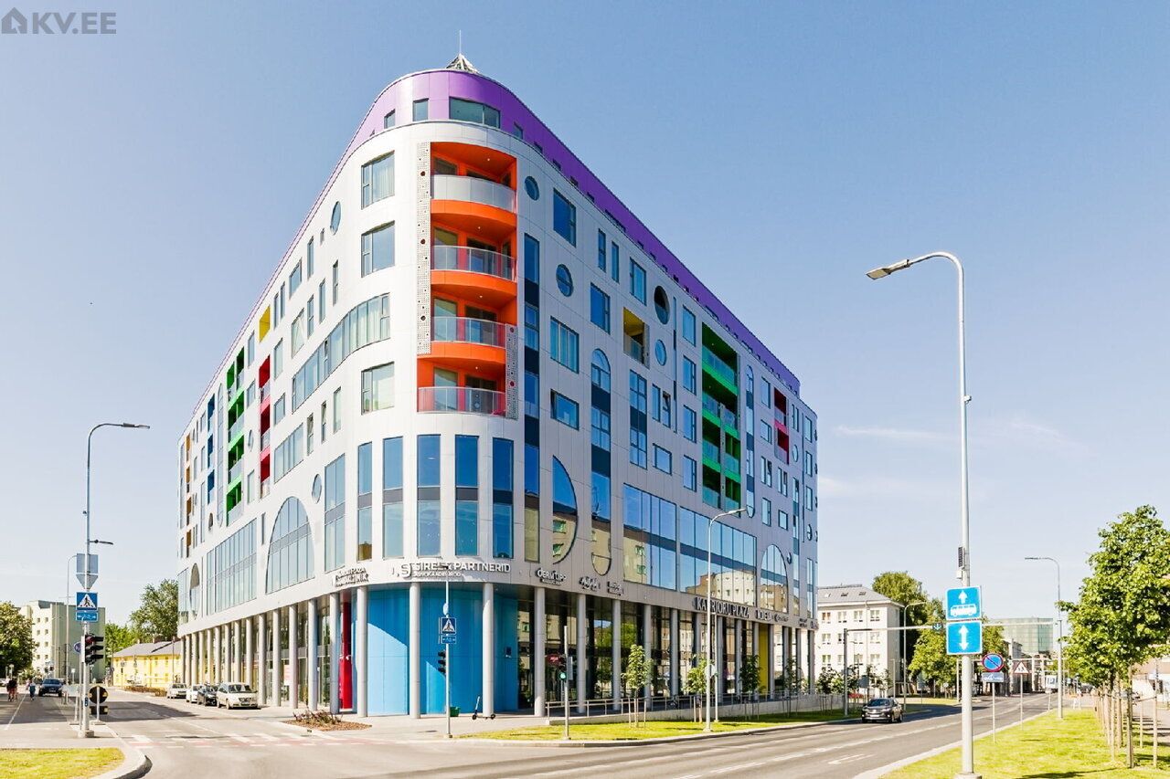 Ufficio a Tallinn, Estonia, 143.9 m² - foto 1