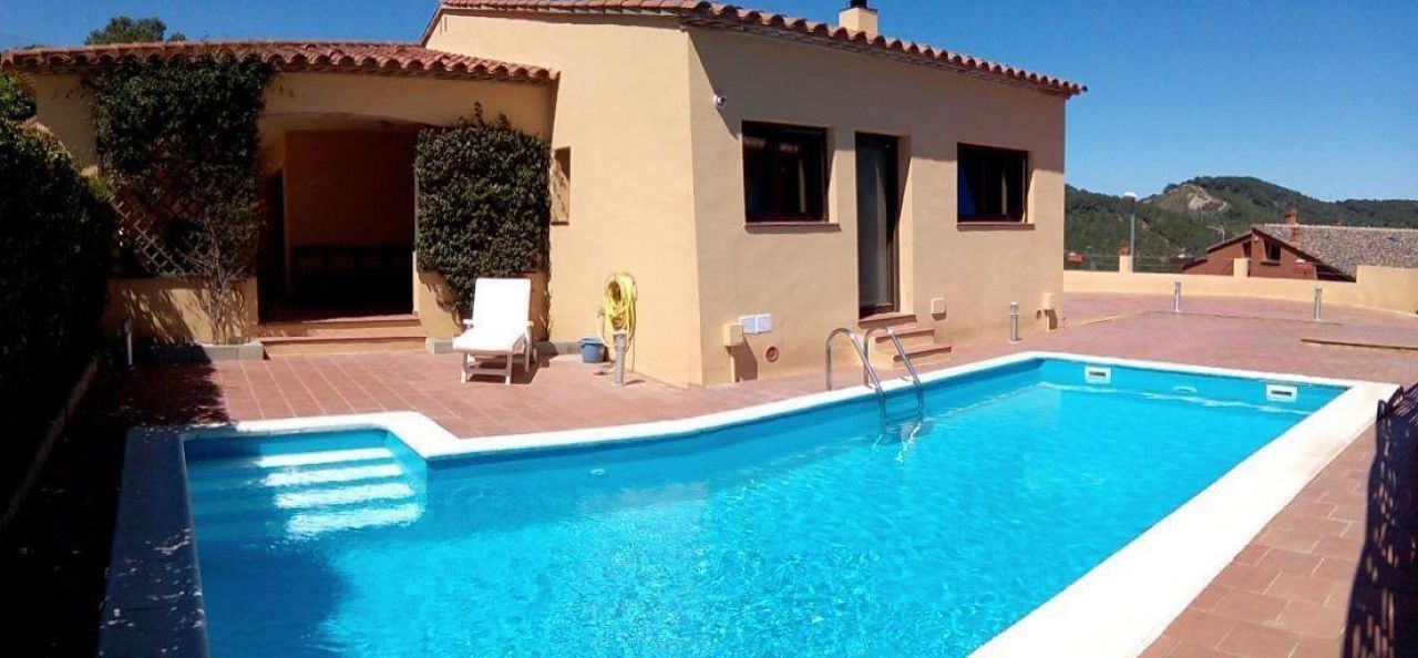 Haus in Begur, Spanien, 317 m² - Foto 1