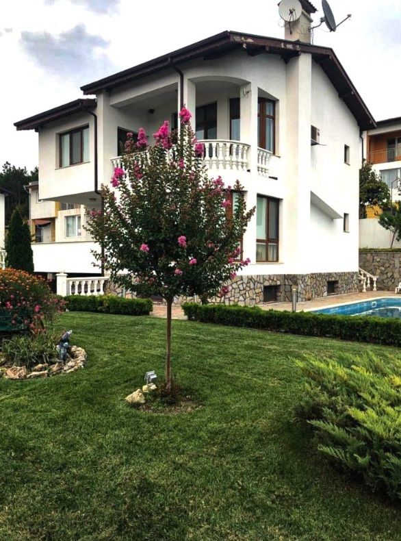 Haus in Obrotschischte, Bulgarien, 250 m² - Foto 1