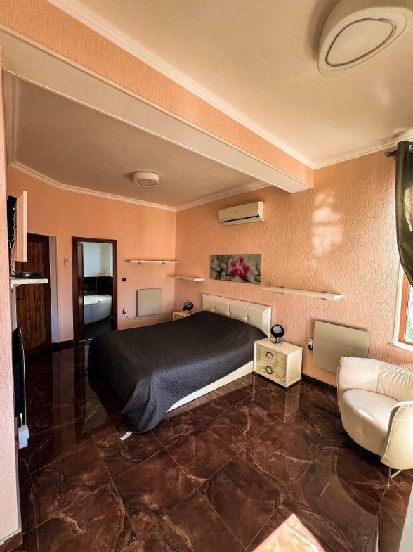 Casa en Obrochishte, Bulgaria, 250 m² - imagen 12